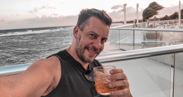 El Club de Edgar Bravo