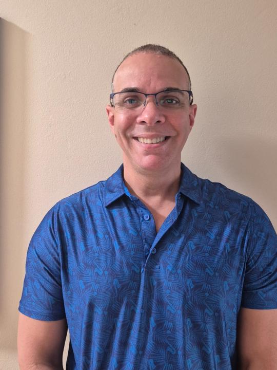 Adrian Reyes Valles
