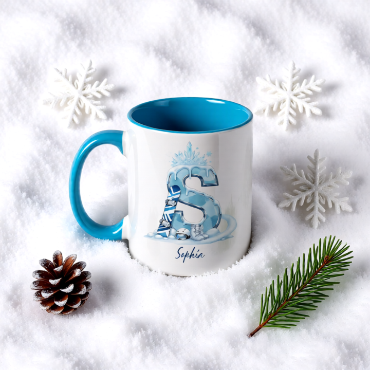 Winter-Namenstassen bei TASSENTALK – Dein Buchstabe auf Eis & Schnee! ❄️🏂