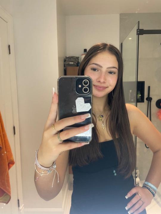 Mia Nader