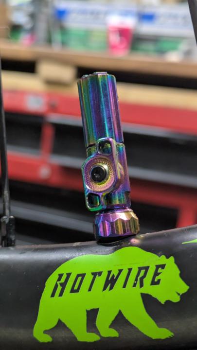 Muc Off Big Bore valve hybrid... Has a problem