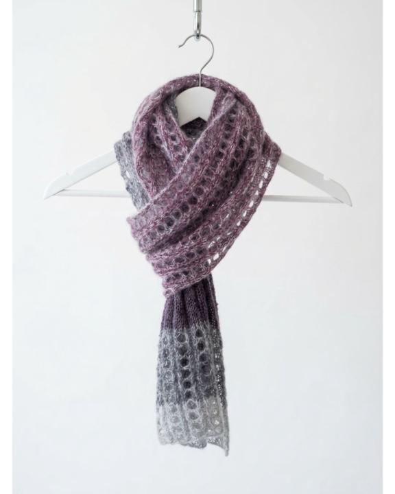 New pattern: the Larkspur Scarf