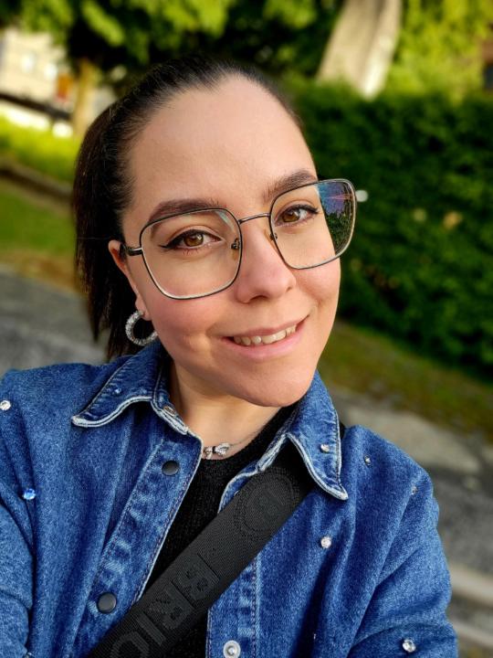 Eleni Pesl
