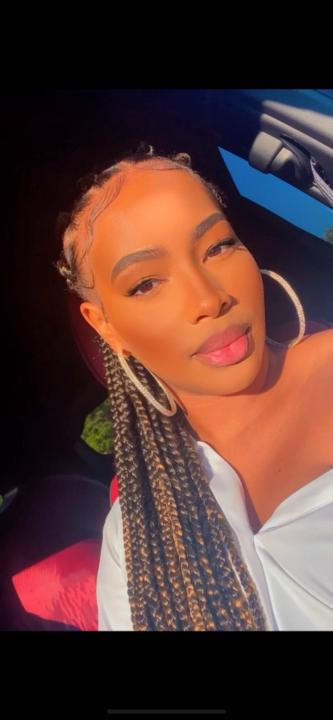 Monique H
