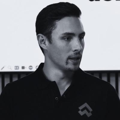 Roberto Gonzalez Oviedo Falcon