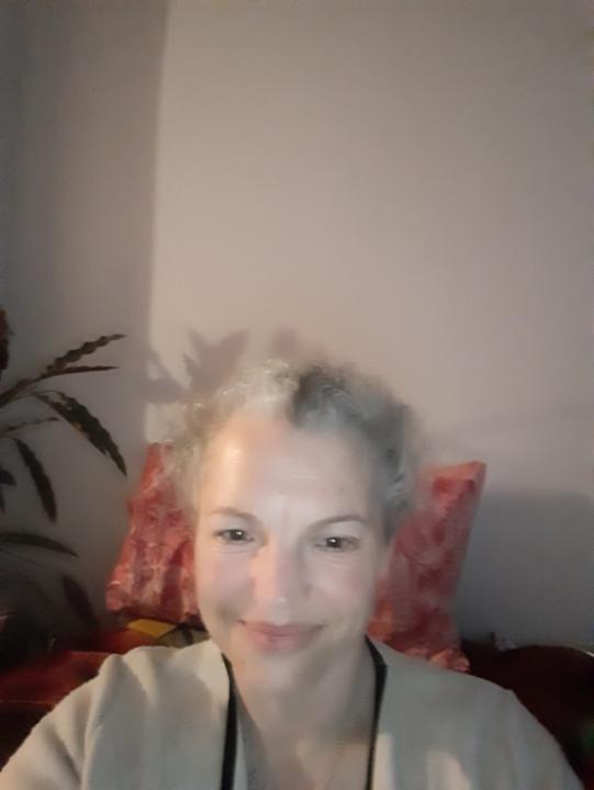 Holly DeardenMilburn