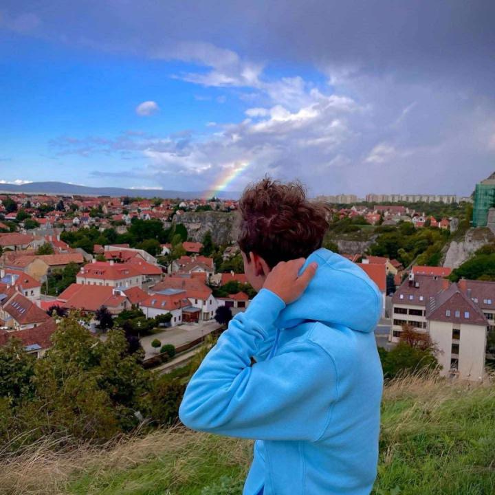 Áron Számadó