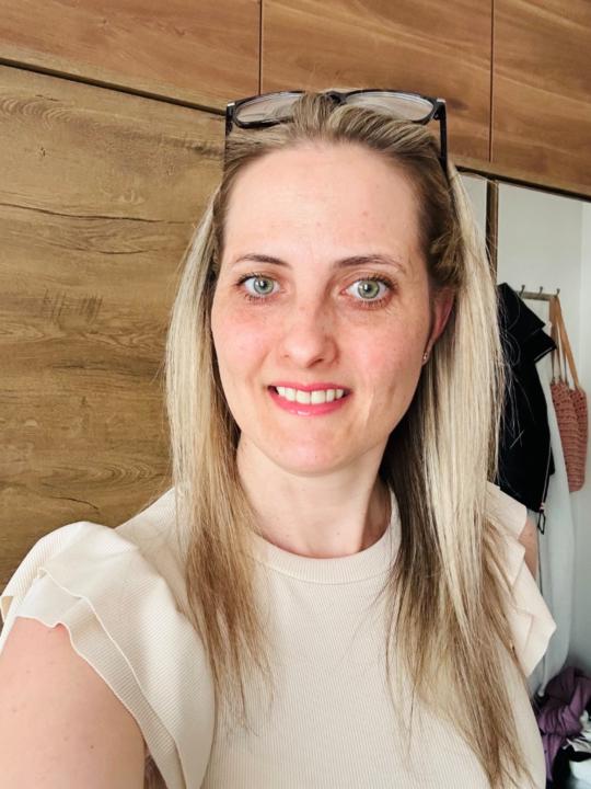 Anita Hogenwarth