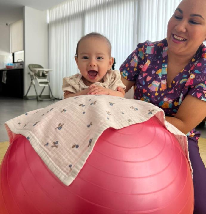 TUMMY TIME SIN ESTRÉS: 3 FORMAS DE FORTALECER A TU BEBÉ 💛