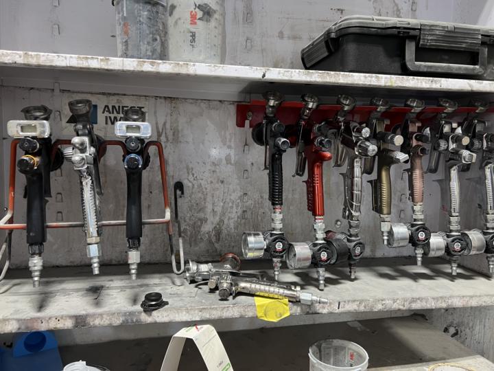 Spray Guns.