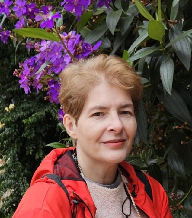 Renata de Castro