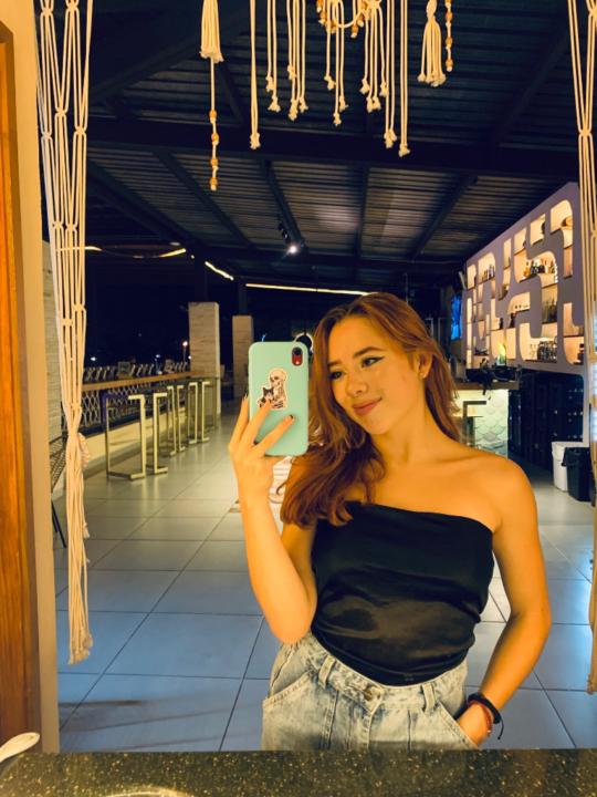 Luna Henao Jaramilll