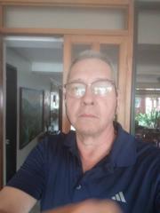 Luis Gonzalez lewis