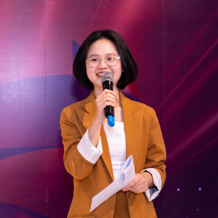 Nữ Hương