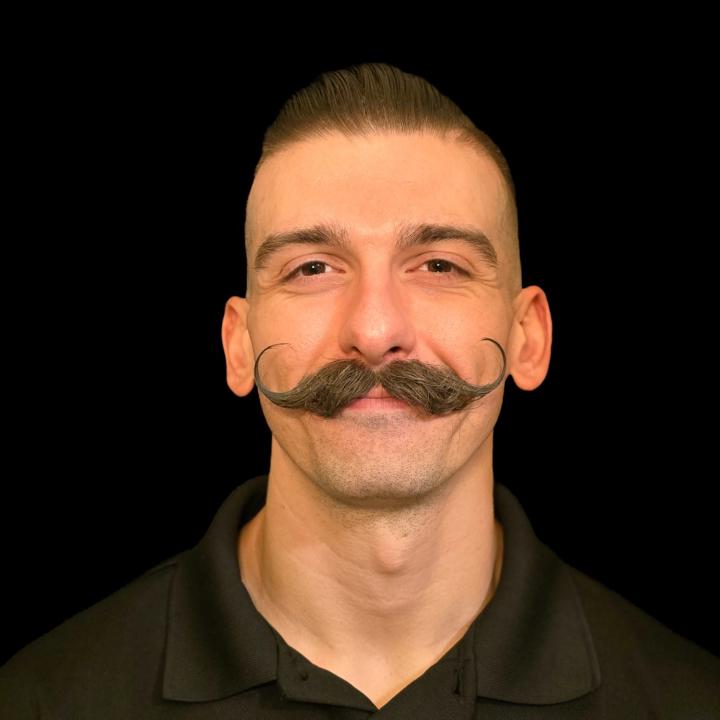Kyle Staves