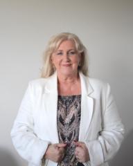Tracey New