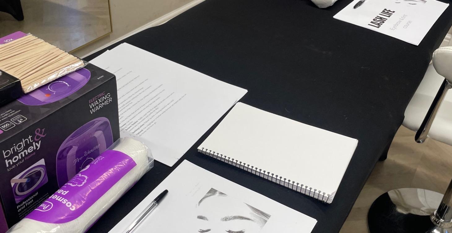 Eyebrow wax and tint