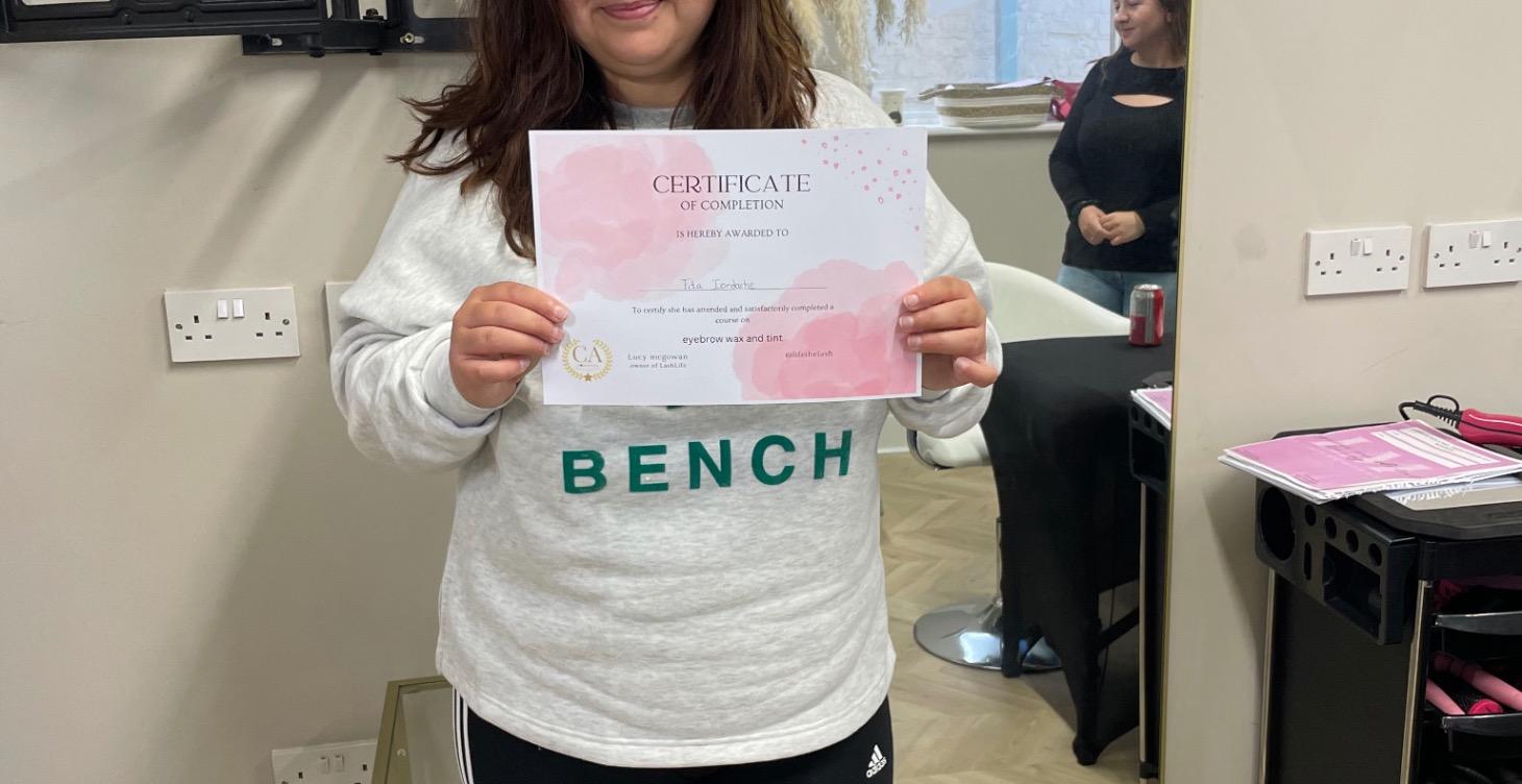 Eyebrow lamination course