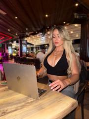 Anna CreatorIncome