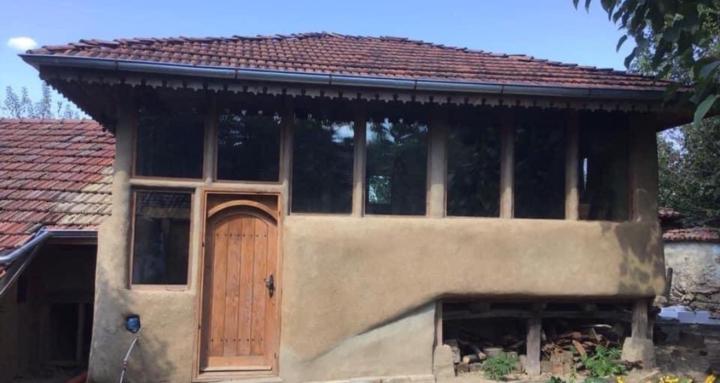 Cob and straw bale building.