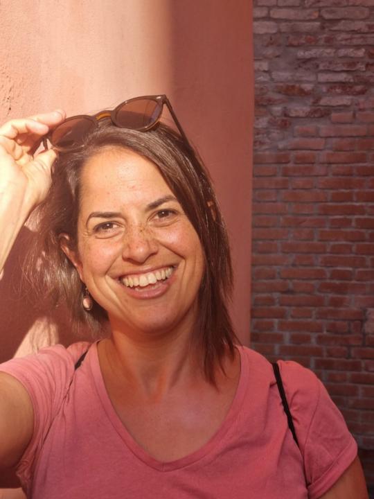 נעמי בושושה