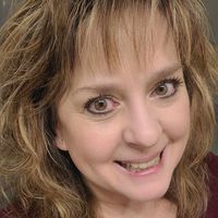 Julie Guenthner