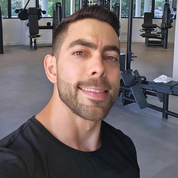 Luis Mora