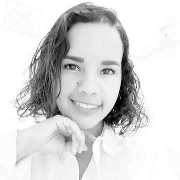 Shirley Arias