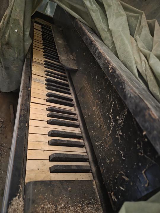 Reconditionare pianina Steinweg