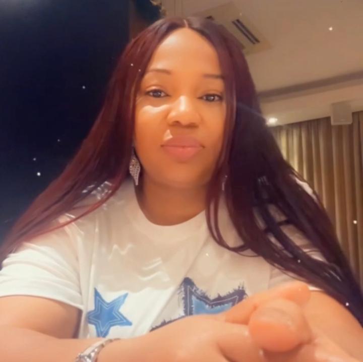 Aimiede vivian Itoya