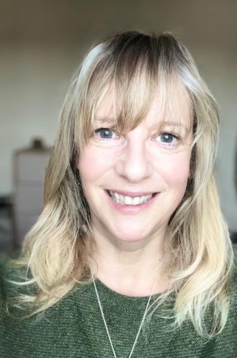 Tracey Dare