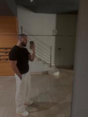 Ismael B