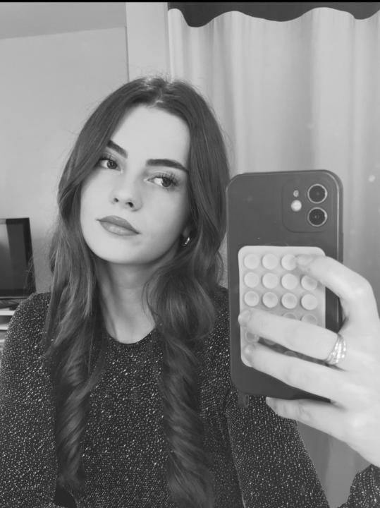 Lana Degraeve
