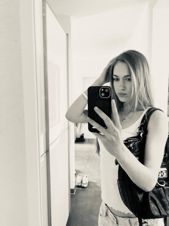 Amelie Stelzer