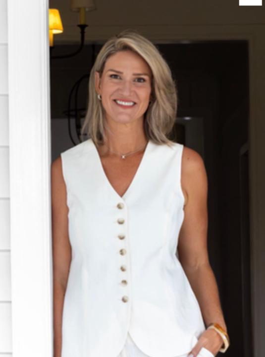 Kelly Mackenzie-Moore