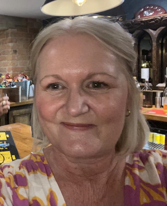 Lisa Dinsdale