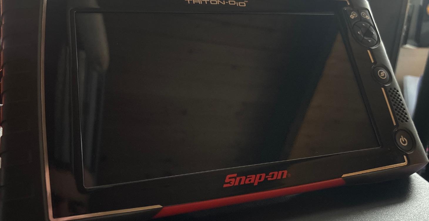 FIRST STEP OF DIAGNOSING A PROBLEM WITH A CAR