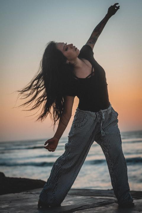 Lyz Abad