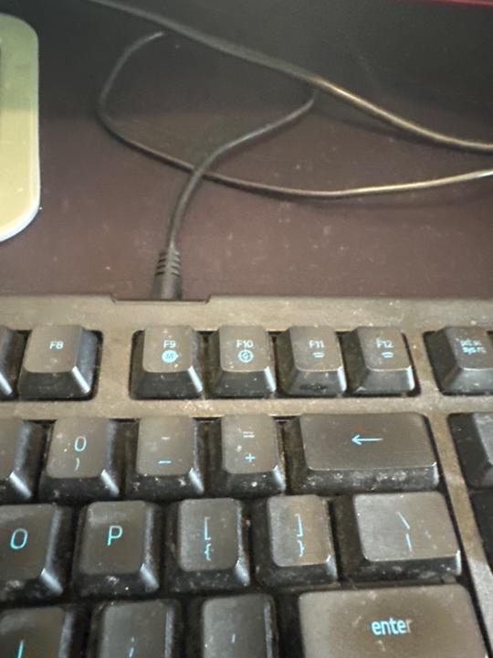 L L