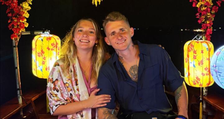 🌴 Unemployed Abroad 🌴