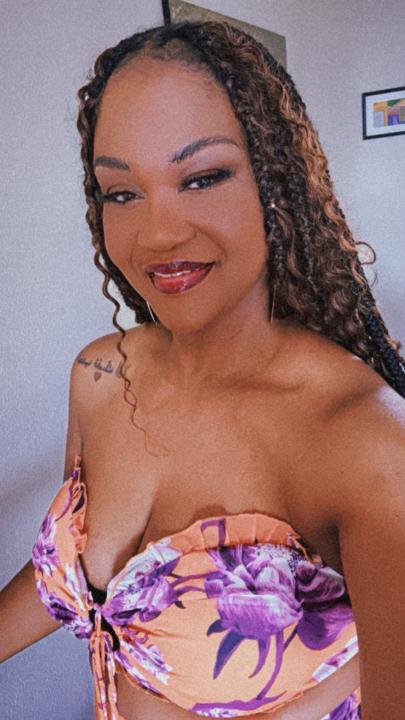 Debby James