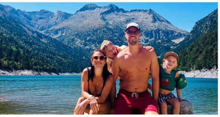 The Gordies : Life Abroad