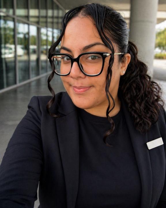 Zoila Flores