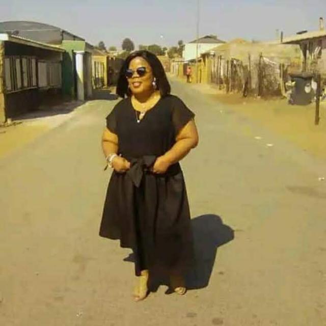 Nombuyiselo Leeuw