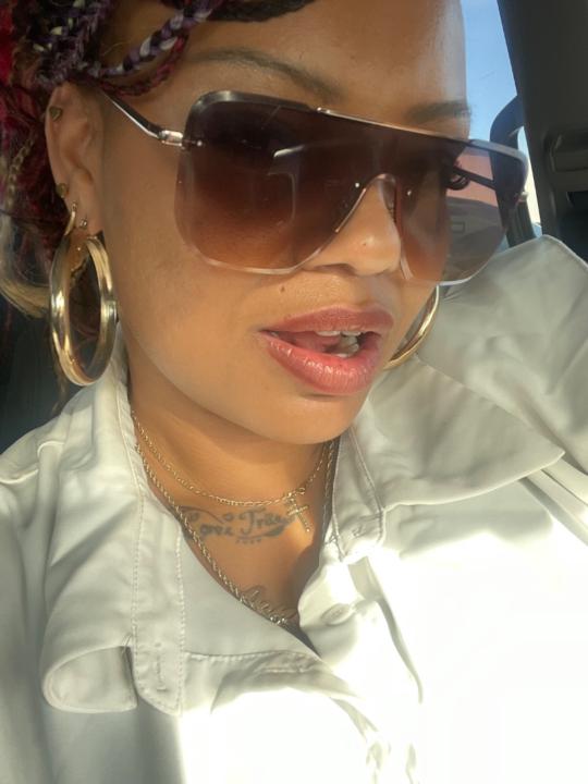 Jenez Bell