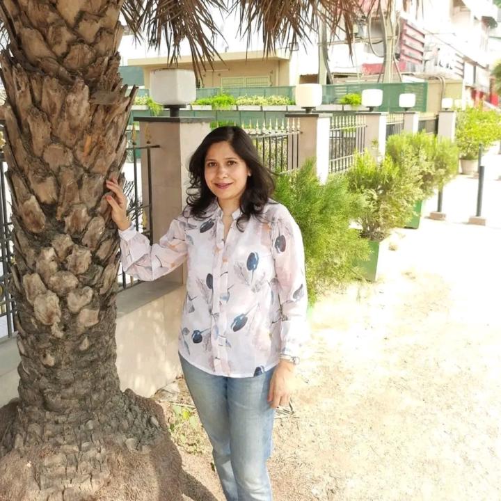 Niharika Seth