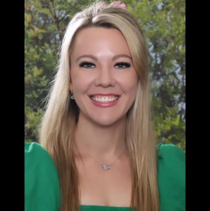 Lauren Howe