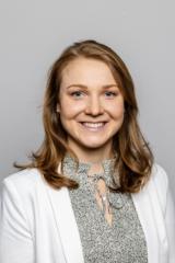 Julia Kolarik
