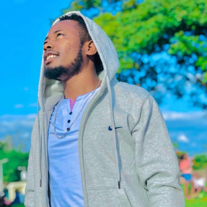 Dan Tesfaye