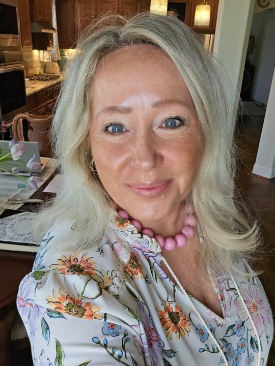 Carrie Nelson